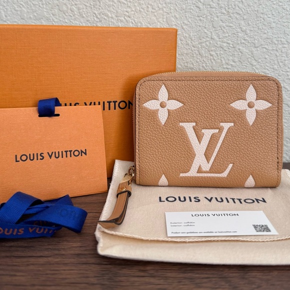 Louis Vuitton Accessories - NEW LOUIS VUITTON Bicolor Empriente Zippy Compact Wallet in Arizona Beige
